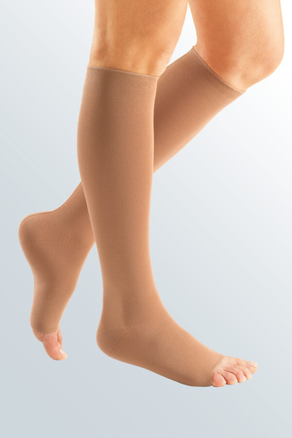 Custom Mediven Flat Knit Gradient Compression Garments for Lower Extremity - Image 4